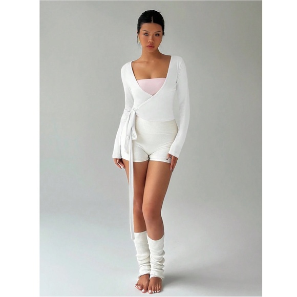 White V-Neck Long Sleeve Tie Side Wrap Shirt - Picture 8 of 9